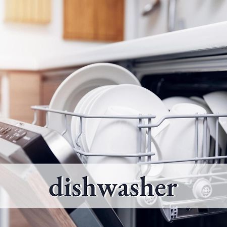 Sehr Grosse Ferienwohnung In Bester Lage Mit Grosser Sonnenterrasse L Innenstadtnaehe L 1 Minute Zum Bahnhof L Grosse Kueche L Tv L Extra-Wc L Free-Wlan L Willkommen Im Hallo!-Apartment 5 巴特沃里斯霍芬 外观 照片